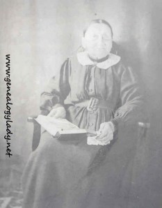 Elizabeth (Schwartz) Yegerlehner holding bible