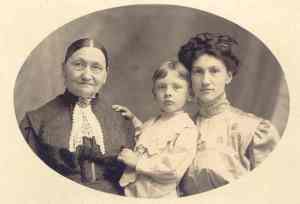 Yegerlehner, Elizabeth (Schwartz) Yegerlehner with Russell & Sophia (Yegerlehner) Thatcher - c1910