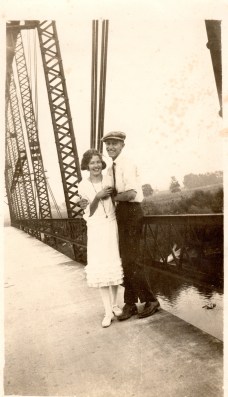 Raymond Yegerlehner with unknown girl, c1920 (Photograph courtesy of Steve Yegerlehner)