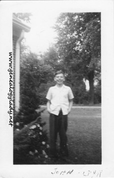 YEG1943-08-22 John 13th birthday