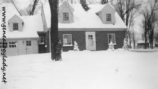 YEG1944-02 - Mark in snow